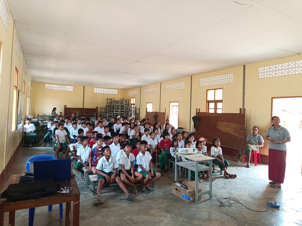 ပတ်ဝန်းကျင်ထိန်းသိမ်းရေး အသိပညာပေးဟောပြောပွဲကျင်းပခြင်း